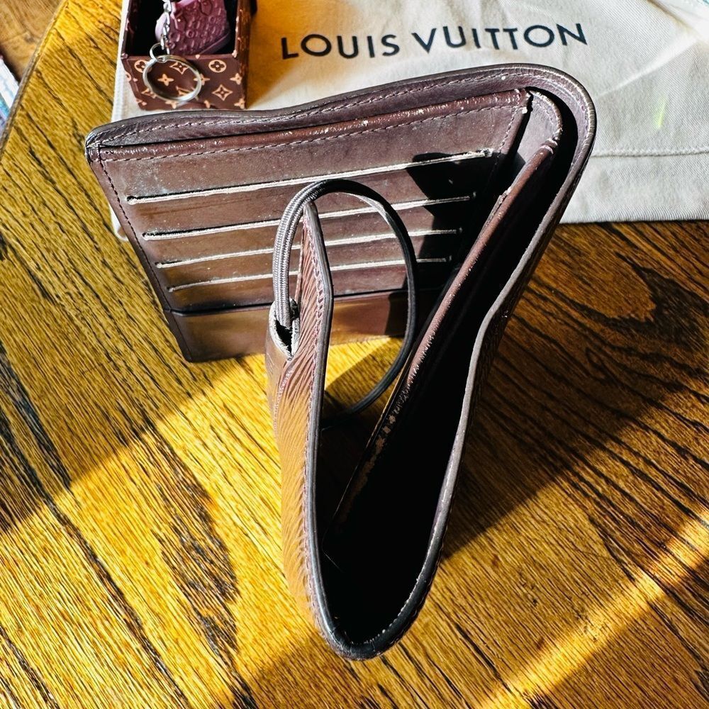 Louis Vuitton Bundle! Brown Epi leather Wallet, Bag, Dustbag, Fashion Keychain - Picture 4 of 12